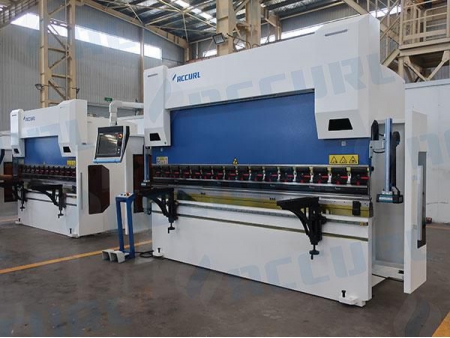 Prensa plegadora CNC de 8 ejes