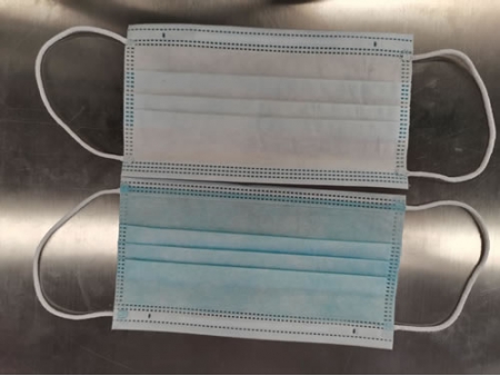 Máquina para fabricar mascarillas médicas desechables