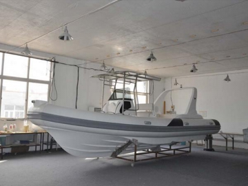 Bote inflable de casco rígido de 7.5m