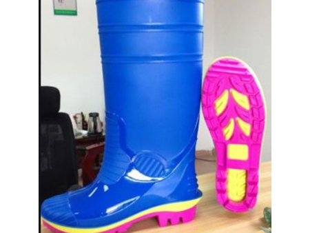 Inyectora de PVC para Botas de Lluvia, de Tres Colores