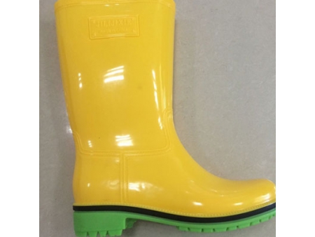 Inyectora de PVC para Botas de Lluvia, de Tres Colores