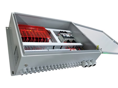 Caja combinadora fotovoltaica (26 cuerdas)