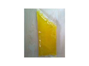 Máquina llenadora y selladora de líquidos y pastas vertical