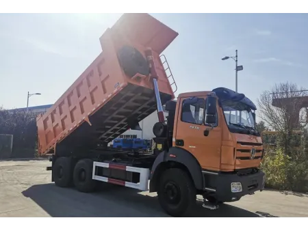 Camión volquete 6×4