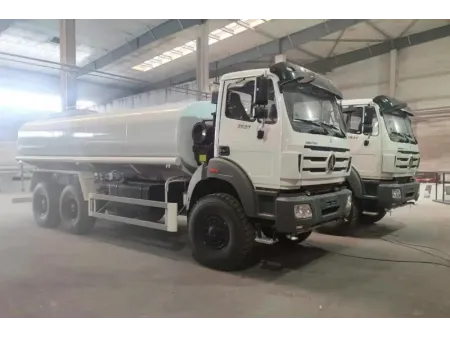 Camión cisterna de agua 6×4