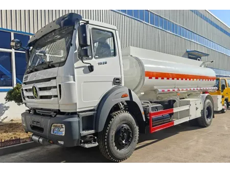 Camión cisterna de combustible 4×2