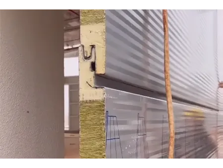 Paneles sándwich para muros con fijación oculta