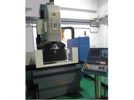 Rectificadora de plantillas CNC