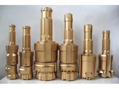 Sistemas de avance de tubo de revestimiento