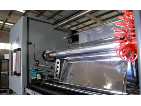 Máquina de estampado en frío