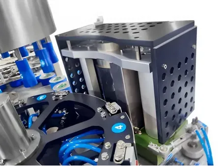 Etiquetadora automática con pegamento termofusible