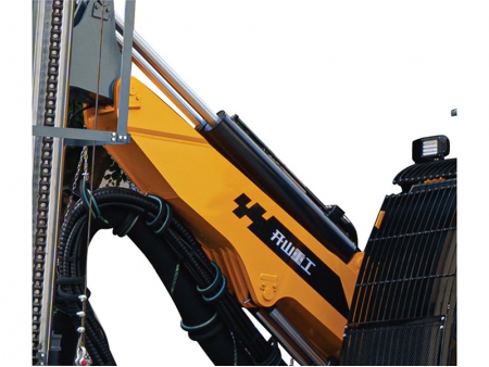 Perforadora DTH de superficie integrada KT30