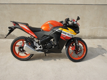 Moto de carreras BD150-20-IV