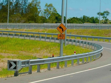 Guardarraíl para carreteras