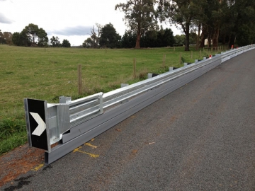 Guardarraíl / Barrera para choques Armco